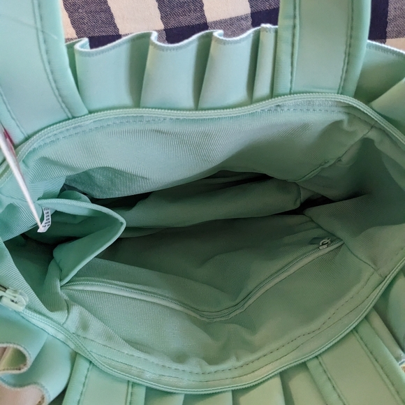 Tagalongs Bike Tote Ditsy Daisy Floral Print Neoprene Allweather Easter Spring - Picture 3 of 5